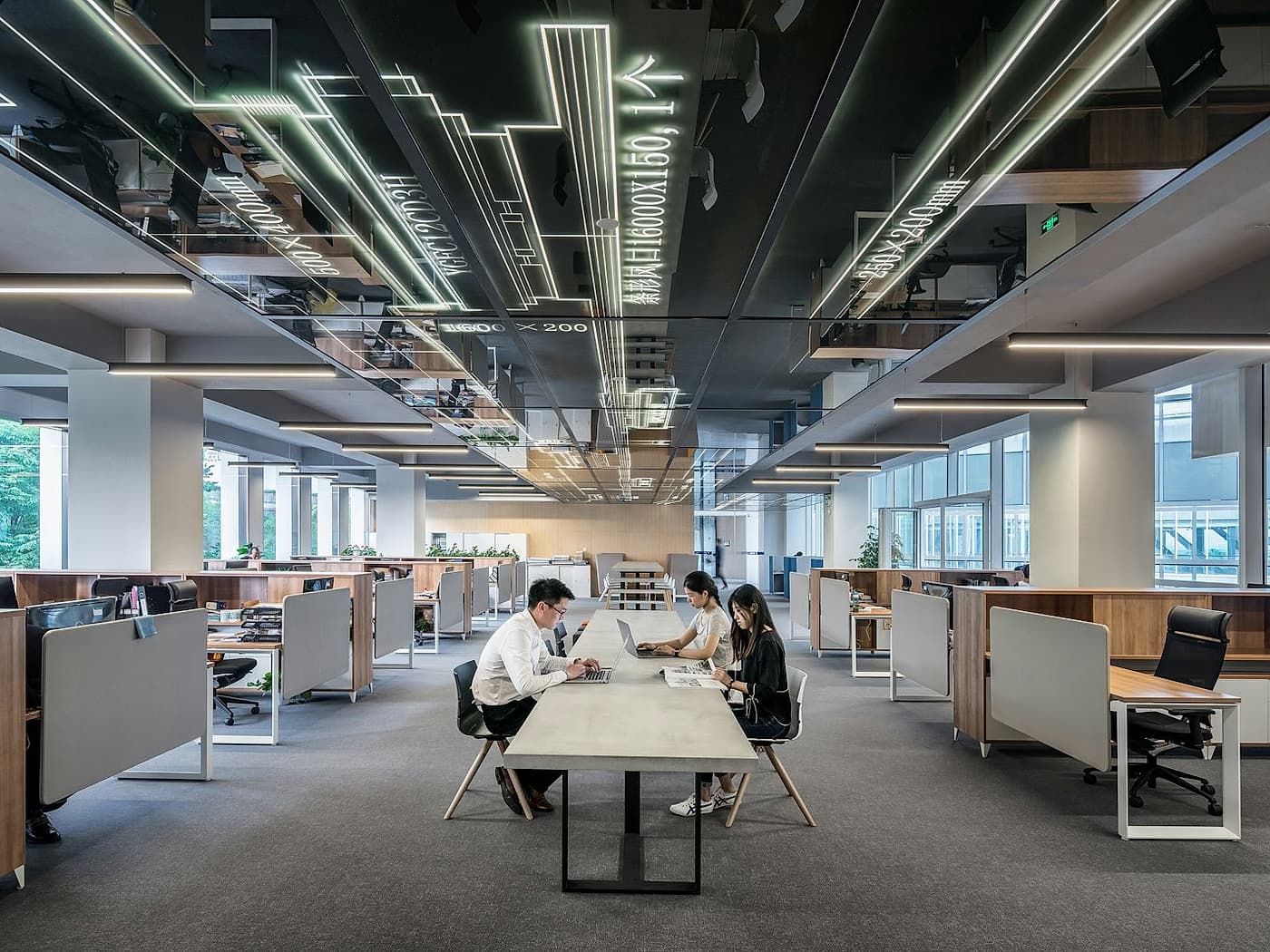 Smart Energie teams delivering a public-sector retrofit programme