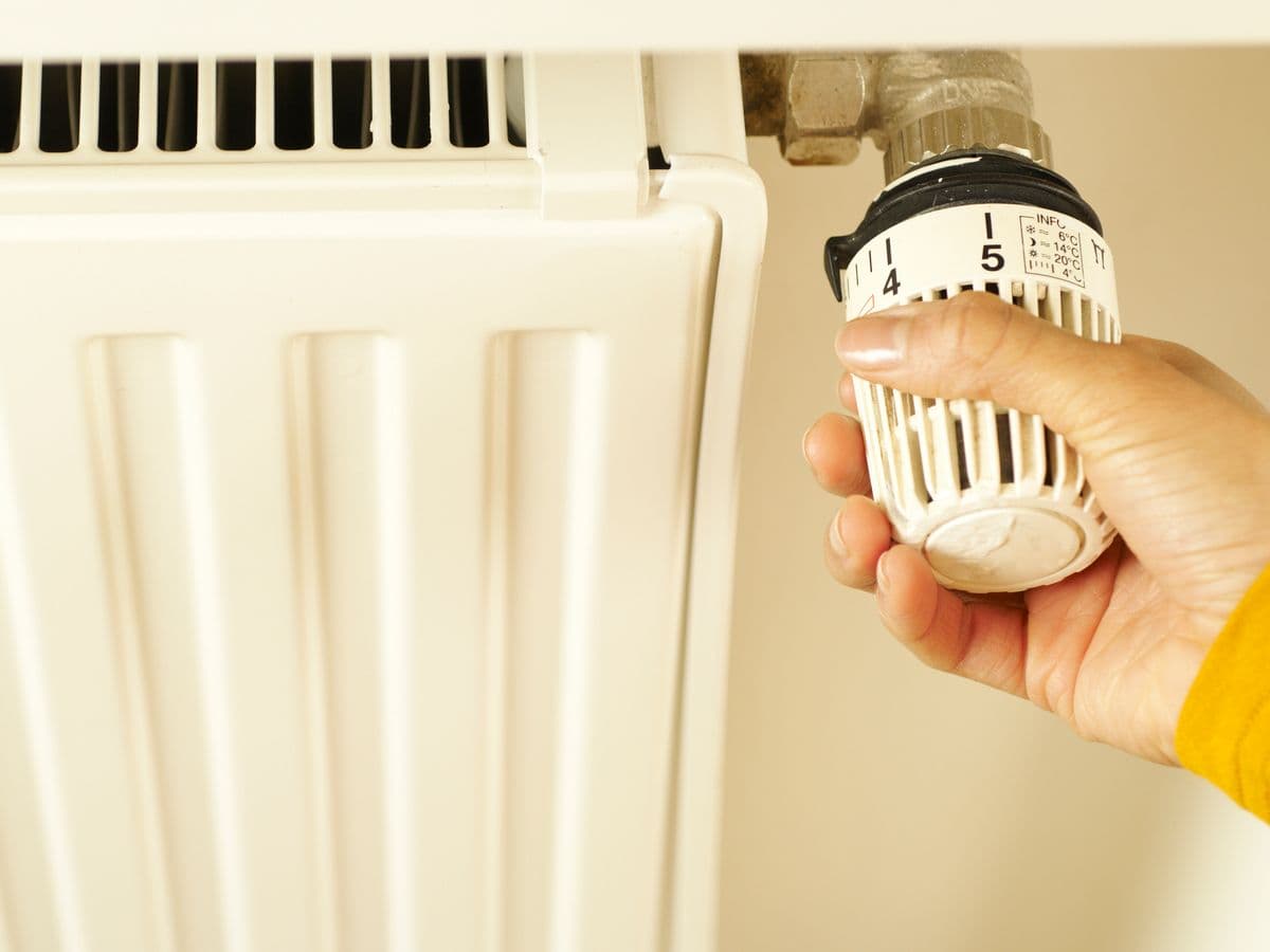 Balancing the system and setting the heating controls at handover